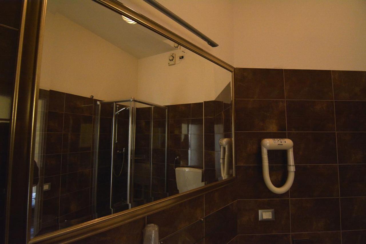 Hotel Orly Cesenatico Extérieur photo