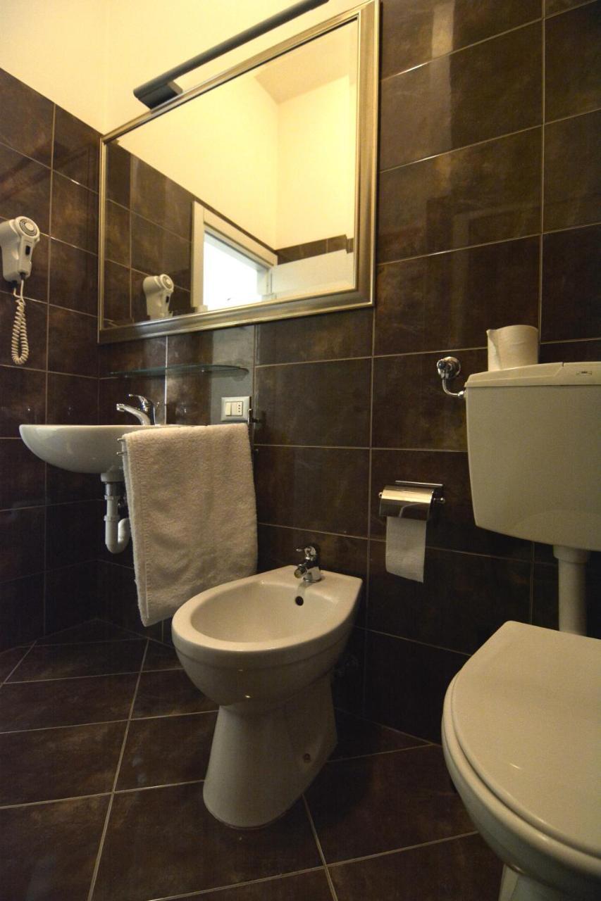 Hotel Orly Cesenatico Extérieur photo