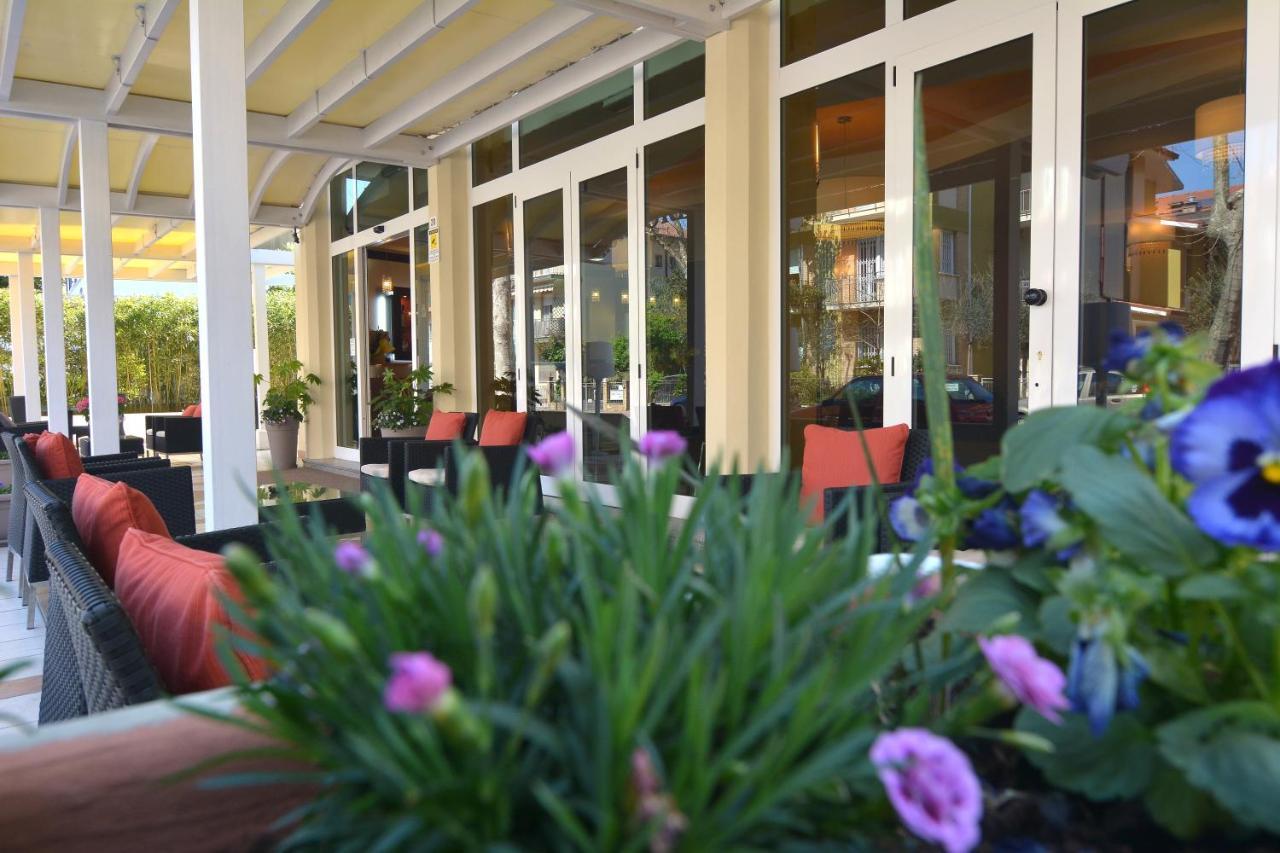 Hotel Orly Cesenatico Extérieur photo